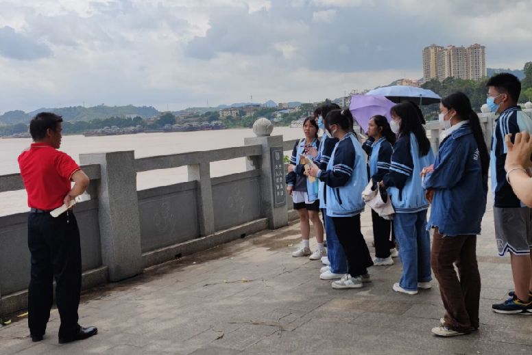 行走郁江之畔，研习乡土地理